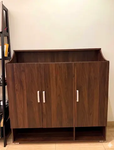 👟 Shoe Cabinet for Sale – Like New (26 Pairs Capacity)
