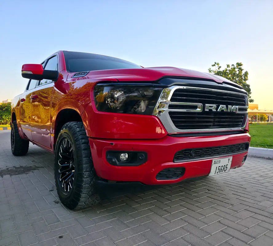 Dodge Ram 2020 — photo 1 of 10