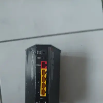 Modem with 4 LAN Ports - Used