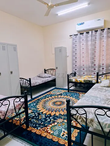 PREMIUM BED SPACE FOR INDIAN MALE EXECUTIVES