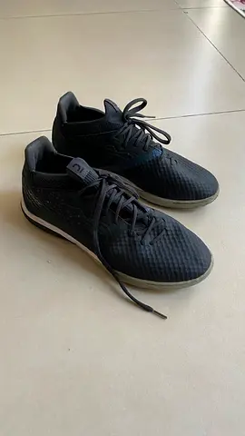 Black casual lace-up football shoes / sneakers - lightly used, size approx. EU 44
