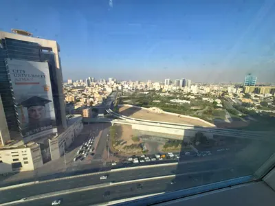 شقة غرفة وصالة للبيع في السيتي تاور C2 عجمان اطلالة مفتوحة مع باركنج السعر 412 ألف