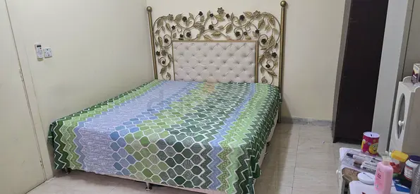 King Size Coat with Spring Mattress at very affordable price