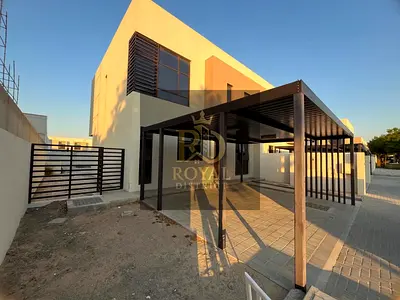 HOT OPPORTUNITY | TOWN HOUSE 4-BR CORNER | SPECIAL LAYOUT | PRIME LOCATION .