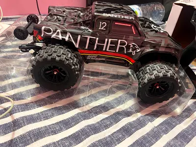 Deerc brushless 1215 4wd Off road truck