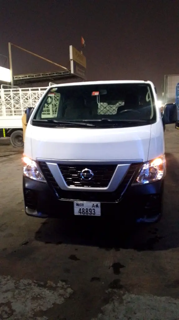 Nissan Urvan 2020 — photo 1 of 7