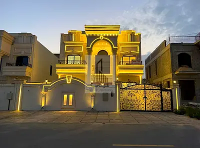 فيلا فاخرة في الحليو 2 مقابل حديقة الحميدية  وقريبة من جميع الخدمات