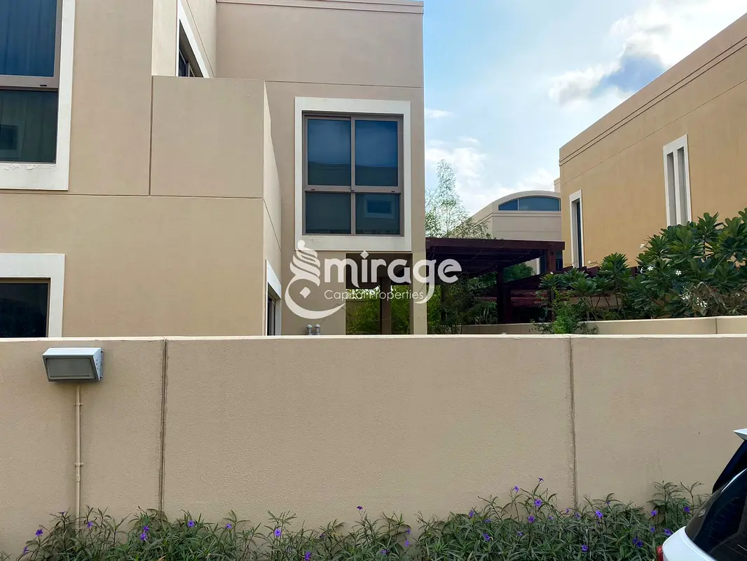 Spacious 3BR Villa |Ready To Move |Near The Gate
