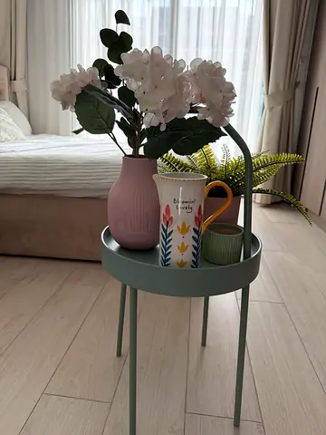 Small Round Metal Side Table with Decorative Vases separate (Light Green)
