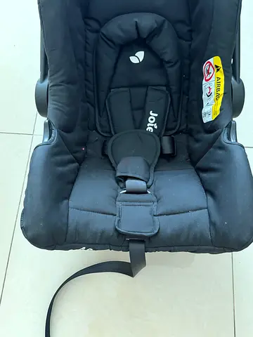 Joie infant car seat (black) - good condition