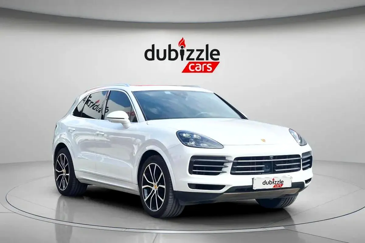Porsche Cayenne 2019 — photo 1 of 16