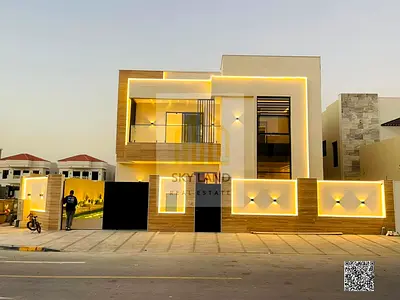 Luxury modern villa for sale, corner location on two streets, two floors and a roof, central air conditioning, high-end finishes, freehold ownership f