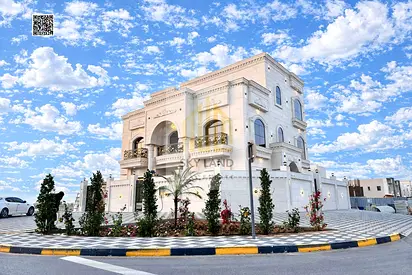 Luxury villa, prime location, freehold ownership, negotiable