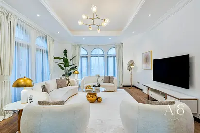 Skyline Serenity | Exclusive Villa | Private Garden