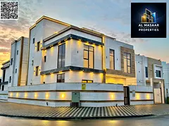 Corner villa, two floors and a roof, 7 master bedrooms, freehold ownership including registration an