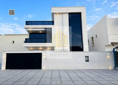 Luxury villa including water, electricity, and air conditioning. Prime location. Freehold ownership. Negotiable.