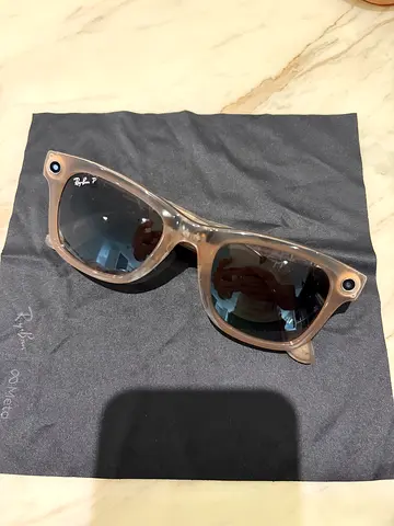 Brand New Ray Ban Meta AI Sunglasses - With extra transitions lenses