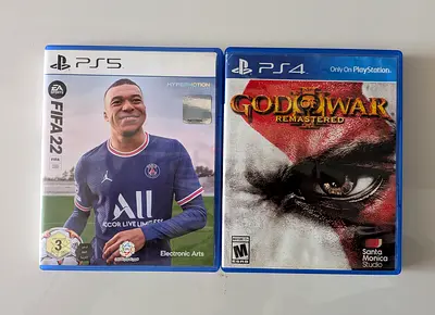 FIFA 22 (PS5) and GOW 3 Remastered (PS4) - Used Games Bundle