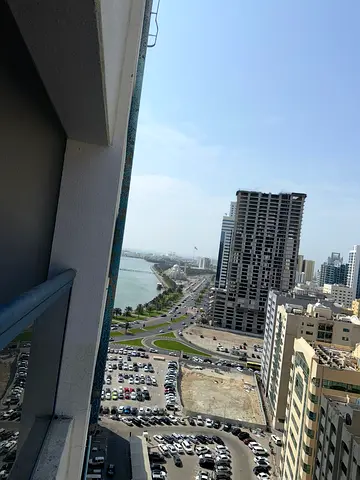 الشارقة منطقة المجاز 2 شارع جمال عبد الناصر