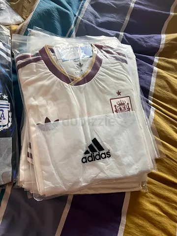 Football shirts high quality with logos and designs