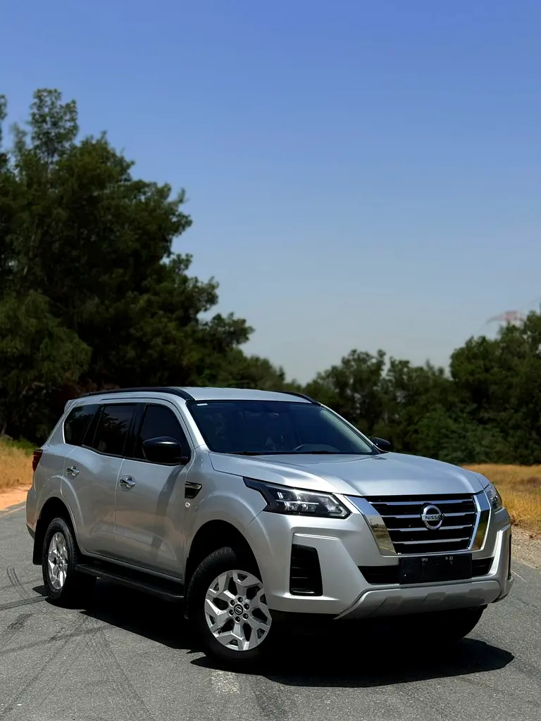 Nissan X-Trail 2022 — photo 1 of 20