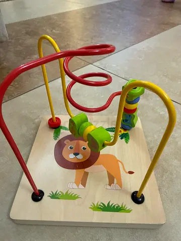 Wooden Lion Bead Maze Toddler Activity Toy - Good Condition