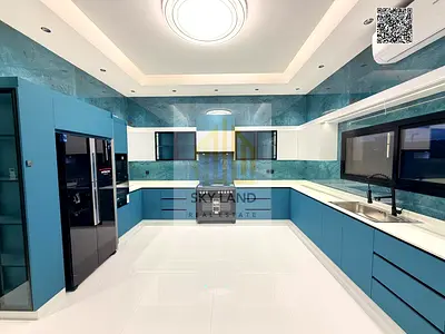 Turnkey property in Al Yasmin, 5 master bedrooms with pool and rooftop terrace, 4300 sq ft, price 2.5 million, freehold, behind a park
