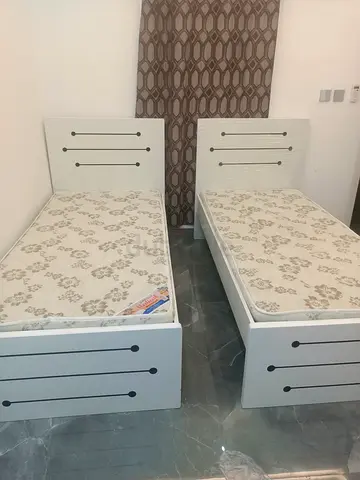Hi I want to sale single bed with mattress brand new any colour you need available