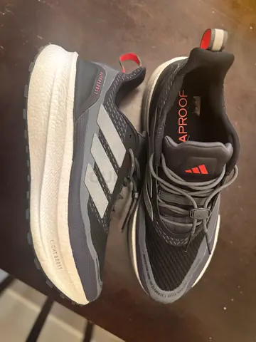 Adidas ultra boost running shoes size 42