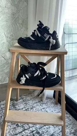 Men shoes