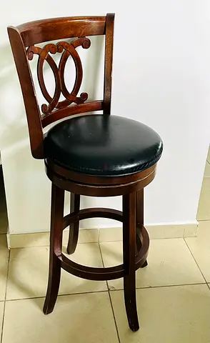 For Sale: 3 Wooden Bar Stools (Classic Style)