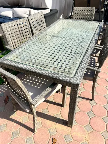 Outdoor wicker dining table with 6 chairs - glass top