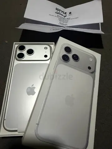 Silver iPhone 17 Pro Max (boxed) — Good condition