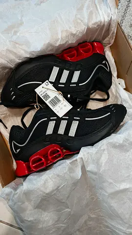 MEGASALE Adidas Megaride 01 Size 9 (UK 8,5)