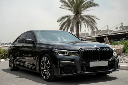 BMW 740i xDrive 2021, Canadian Specs - Excellent Condition