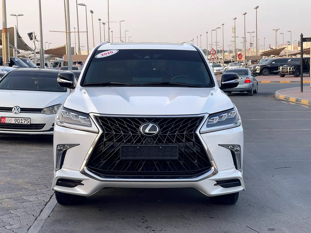 Lexus LX-Series 2020 — photo 1 of 20