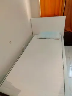 bed space for executive bachelors