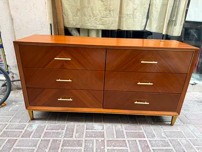 Mid-century Modern 6-Drawer Wooden Dresser / Sideboard