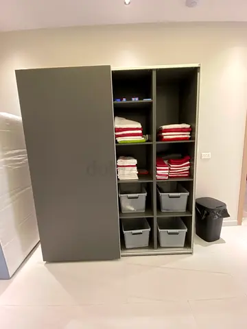 IKEA PAX wardrobe (flawless conditions) Dorrs, Hanging Rail