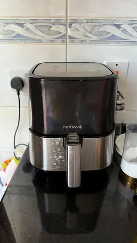Nutricook Digital Air Fryer - Compact, Good Working Condition