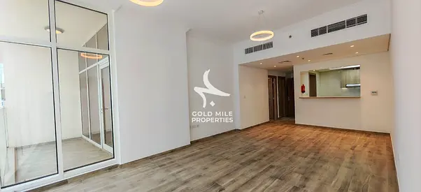 MODERN DESIGN 1 BR - SPACIOUS LAOUT - WOODEN THEME