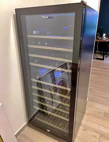 Wine cooler fridge
