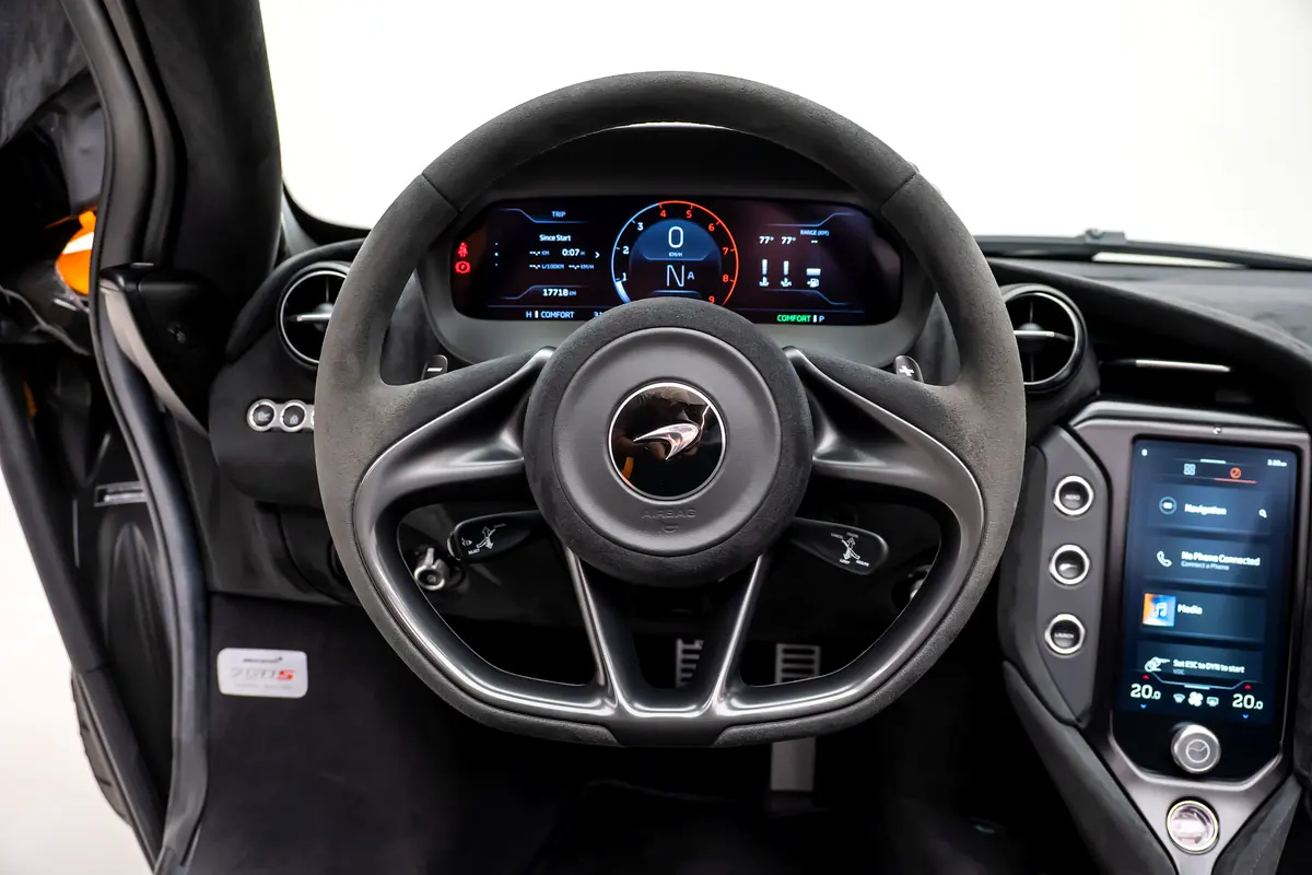 ماكلارين 750 إس 2024