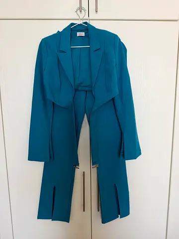 Teal Womens Two-Piece Suit (Blazer  Pants) - Size 36 EU, Excellent Condition