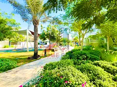 Lavish 5BR Corner Villa | Maid + Driver Rooms