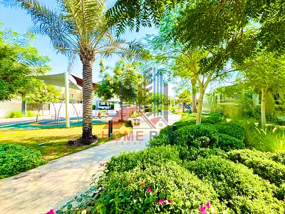 Lavish 5BR Corner Villa | Maid + Driver Rooms