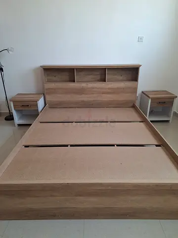 Queen Size Bed Frame with 2 Nightstand