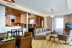 180sqm! No Commission | Bills included Multiple Options