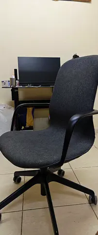 Comfortable Grey Office Desk Chair on Wheels - Good Condition. Negotiable