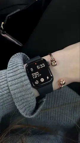 New Apple Watch Series 11 Cellular + GPS 42 mm